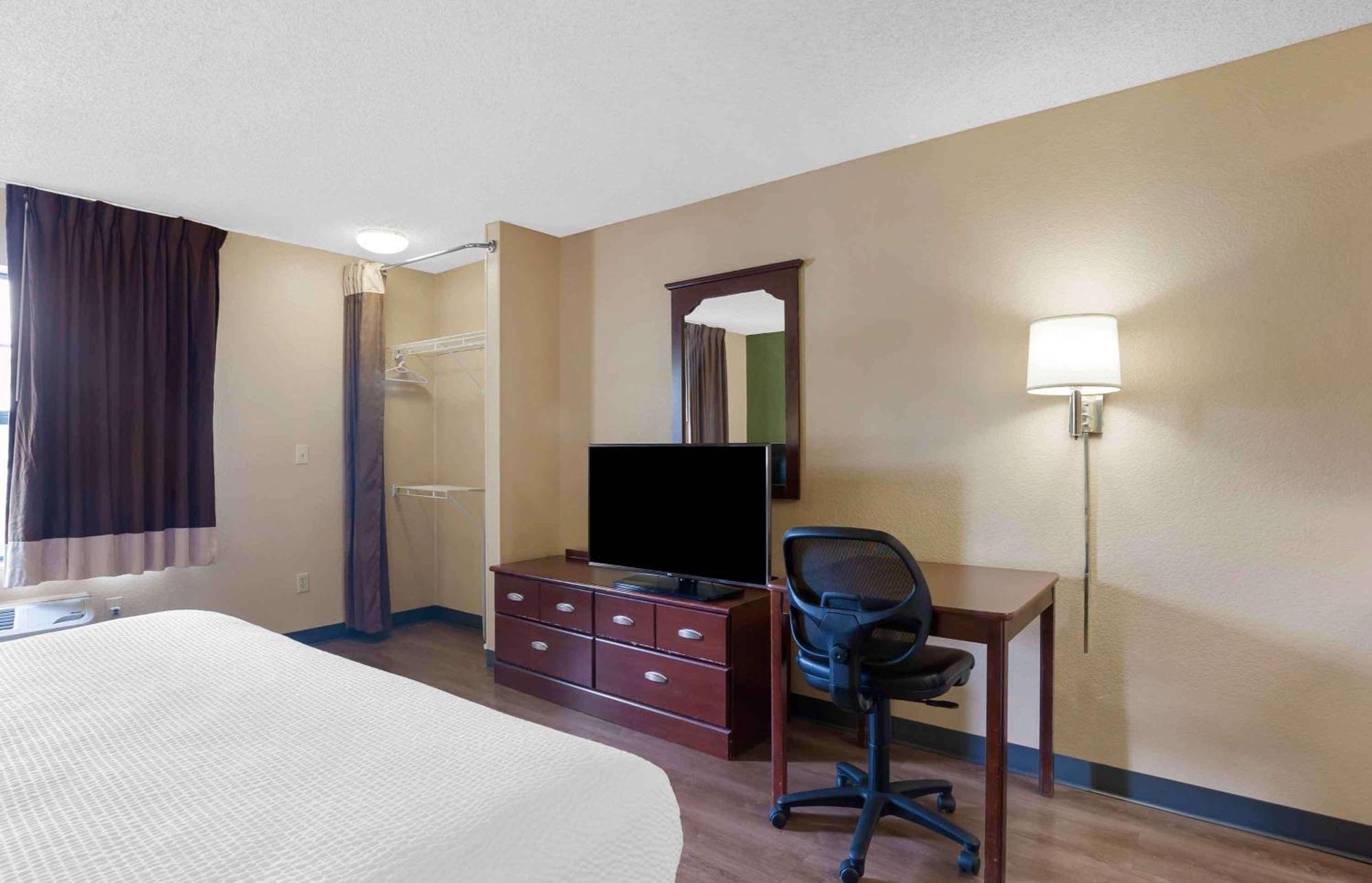 Extended Stay America Select Suites - Madison - Old Sauk Rd Exteriör bild